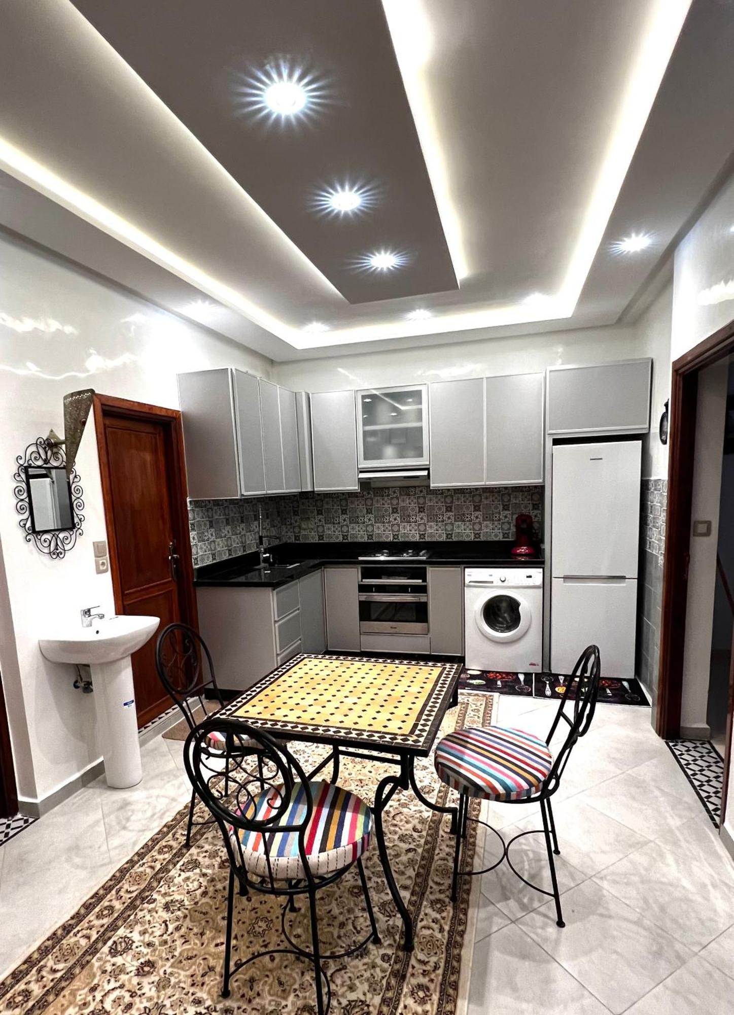Appartement Proche Aeroport, Dar Nahila Marrakesh Buitenkant foto