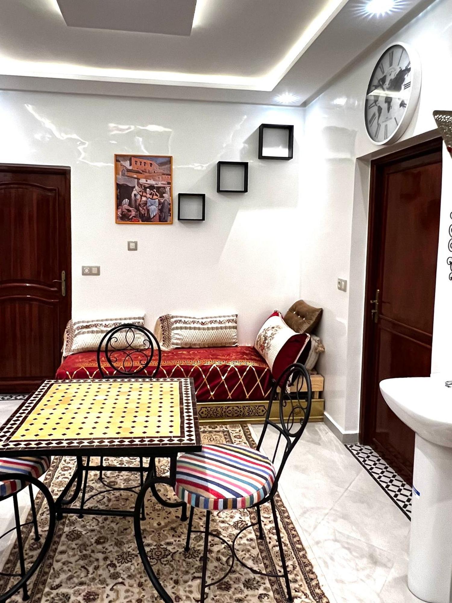 Appartement Proche Aeroport, Dar Nahila Marrakesh Buitenkant foto